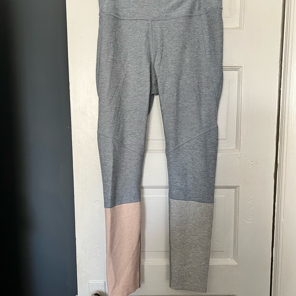 Outdoor voices leggings (M)